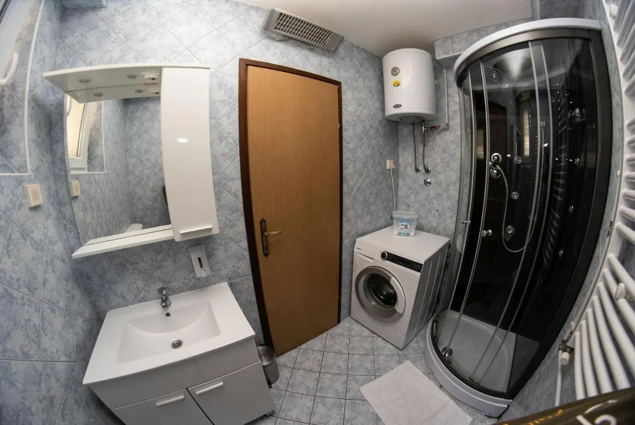 Apartments Karina By El-Pi Tours Njivice Croatia